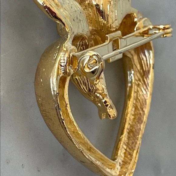 GIVENCHY Gold Ange/lCherub Heart Vintage Brooch Pin - Picture 14 of 16